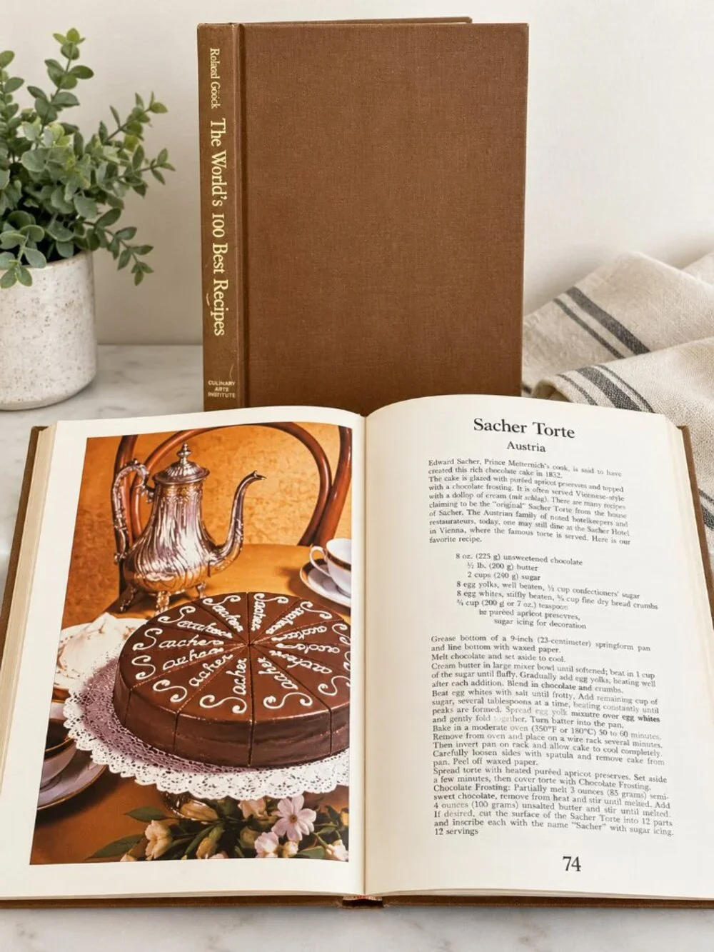 Vintage 1973 The World’s 100 Best Recipes Roland Gööck Hardcover Cookbook